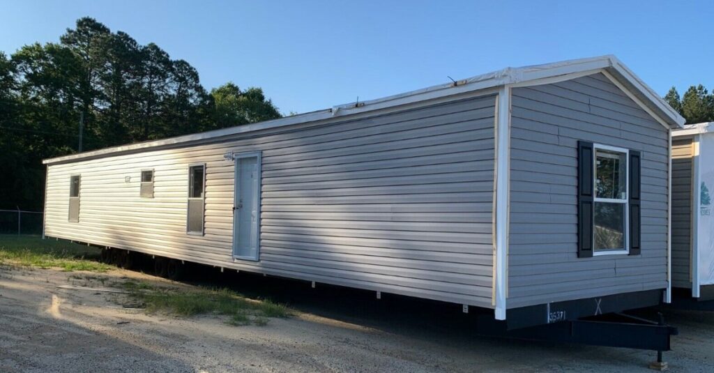 Signs a Mobile Home For Rent Might